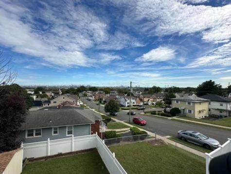 744 3rd Street Lyndhurst NJ 07071