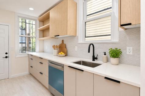 68 Seidler Street Jersey City NJ 07304