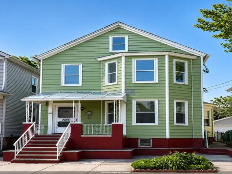 80 West 44th Street Bayonne NJ 07002