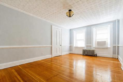 132 Avenue C Bayonne NJ 07002