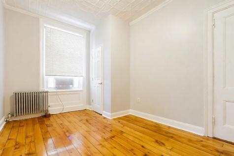 132 Avenue C Bayonne NJ 07002