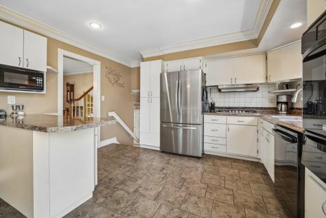 53 Orchard Street Carteret NJ 07008