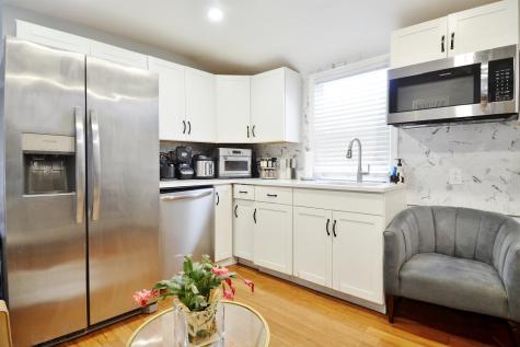 190 West 24th Street Bayonne NJ 07002