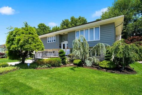 8 Mariani Drive Little Ferry NJ 07643