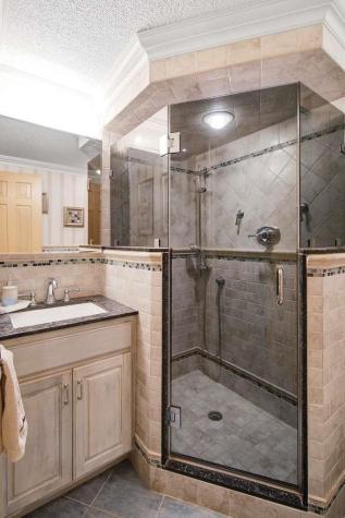 8 Mariani Drive Little Ferry NJ 07643