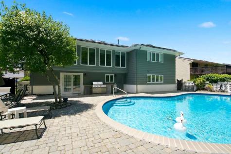 8 Mariani Drive Little Ferry NJ 07643