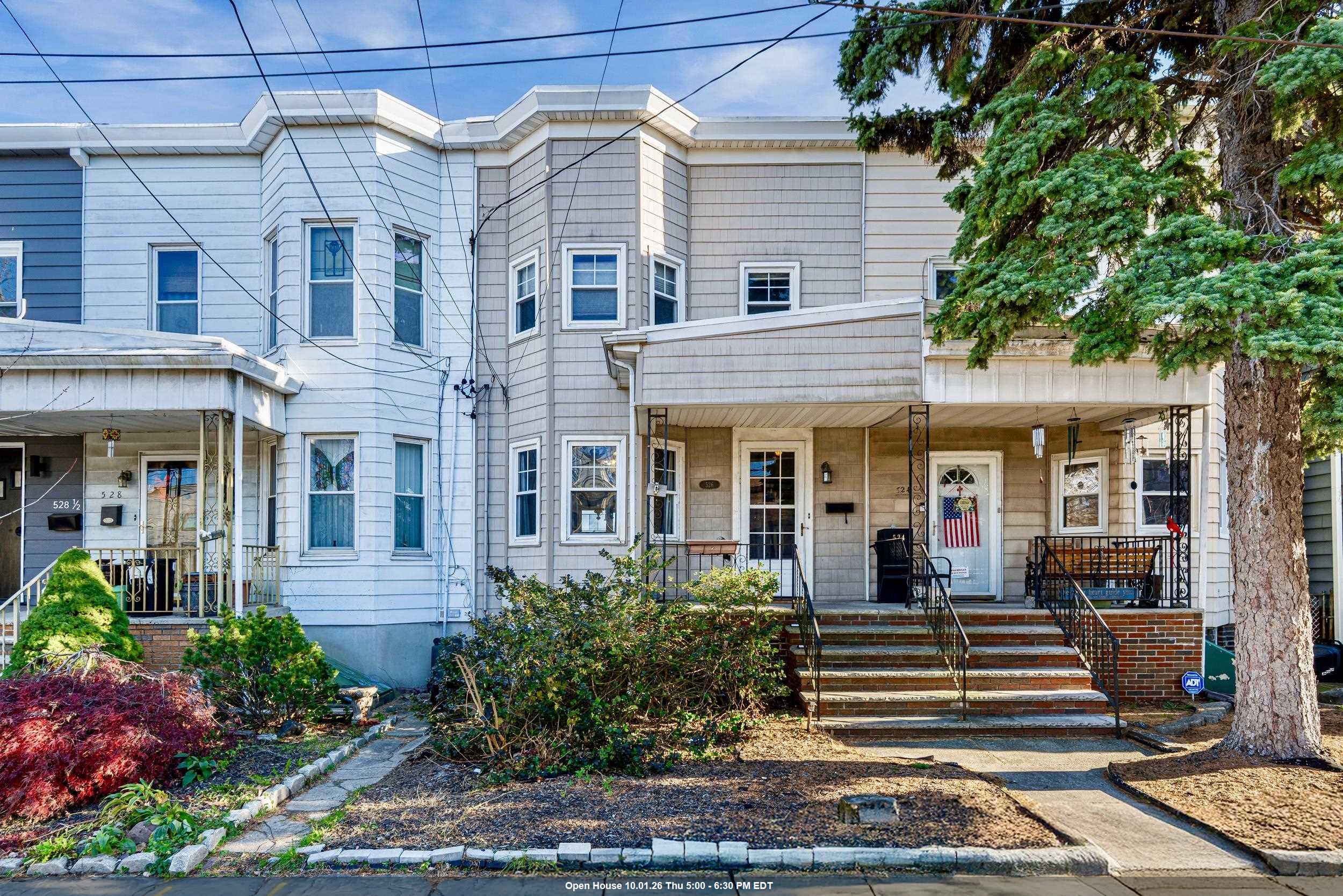 526 Avenue E Bayonne NJ 07002