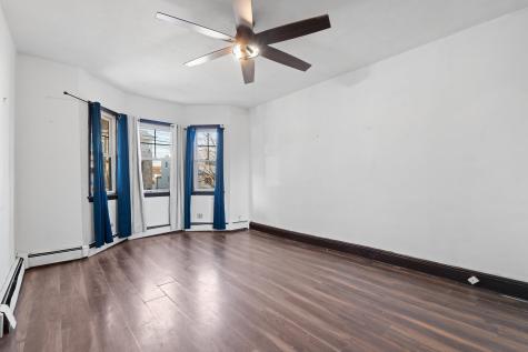 526 Avenue E Bayonne NJ 07002