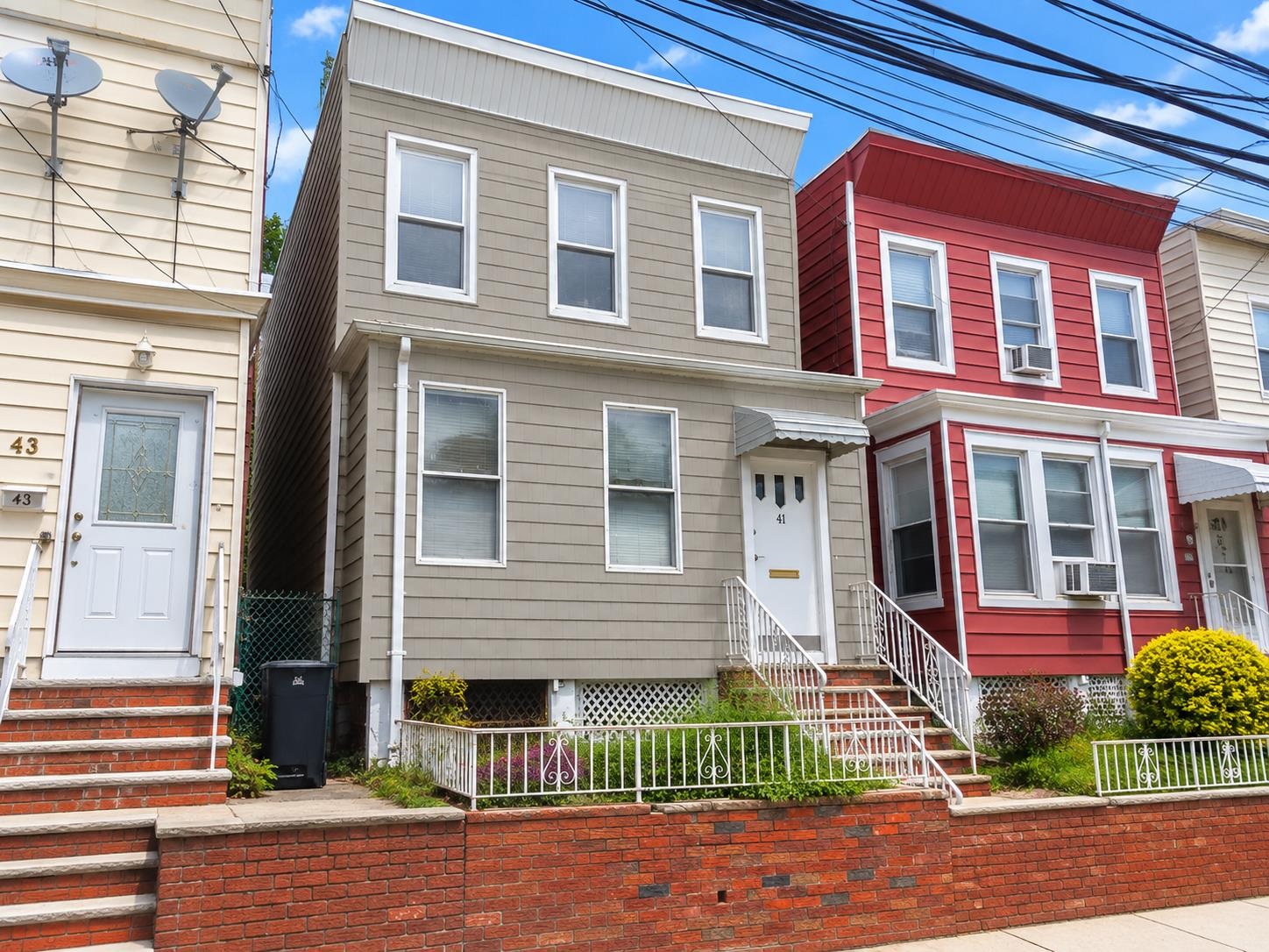 41 West 11th Street Bayonne NJ 07002