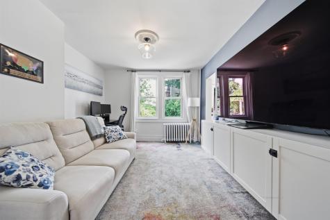 22 Laidlaw Avenue Jersey City NJ 07306