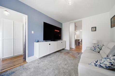 22 Laidlaw Avenue Jersey City NJ 07306
