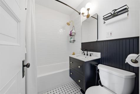 22 Laidlaw Avenue Jersey City NJ 07306