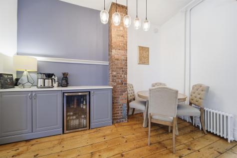 22 Laidlaw Avenue Jersey City NJ 07306