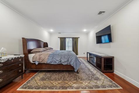 18 Gail Place Secaucus NJ 07094