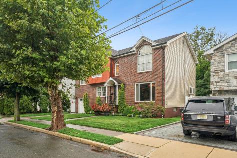 18 Gail Place Secaucus NJ 07094