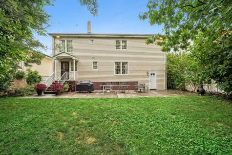 18 Gail Place Secaucus NJ 07094