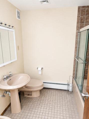 8518 4th Avenue North Bergen NJ 07047
