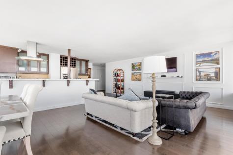 6050 Boulevard East West New York NJ 07093