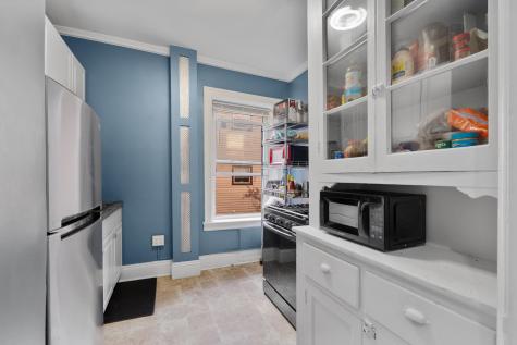 122 West 39th Street Bayonne NJ 07002