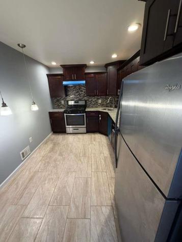7 Holly Street Jersey City NJ 07305