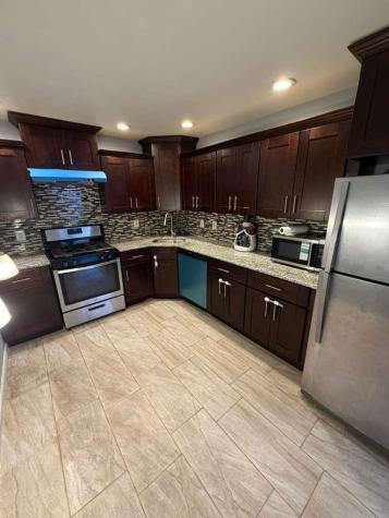 7 Holly Street Jersey City NJ 07305