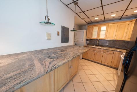5814 Newkirk Avenue North Bergen NJ 07047