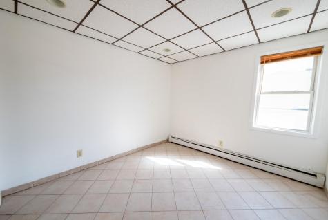 5814 Newkirk Avenue North Bergen NJ 07047