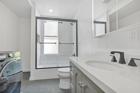 208 Shippen Street Weehawken NJ 07086