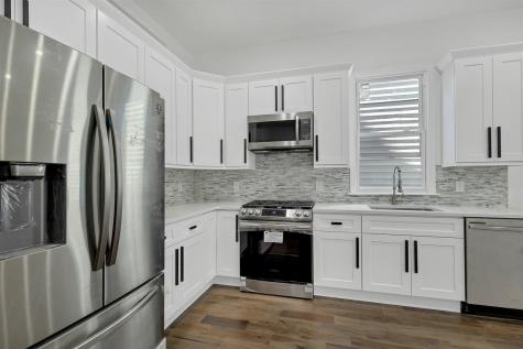 208 Shippen Street Weehawken NJ 07086