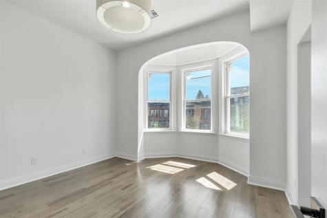 208 Shippen Street Weehawken NJ 07086