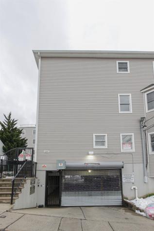 1207 46th Street North Bergen NJ 07047