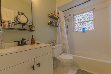 1207 46th Street North Bergen NJ 07047