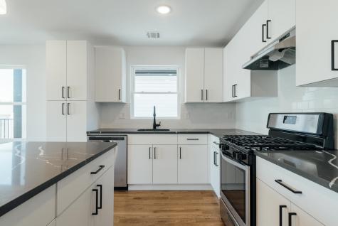 746 Seaport Drive Elizabeth NJ 07201
