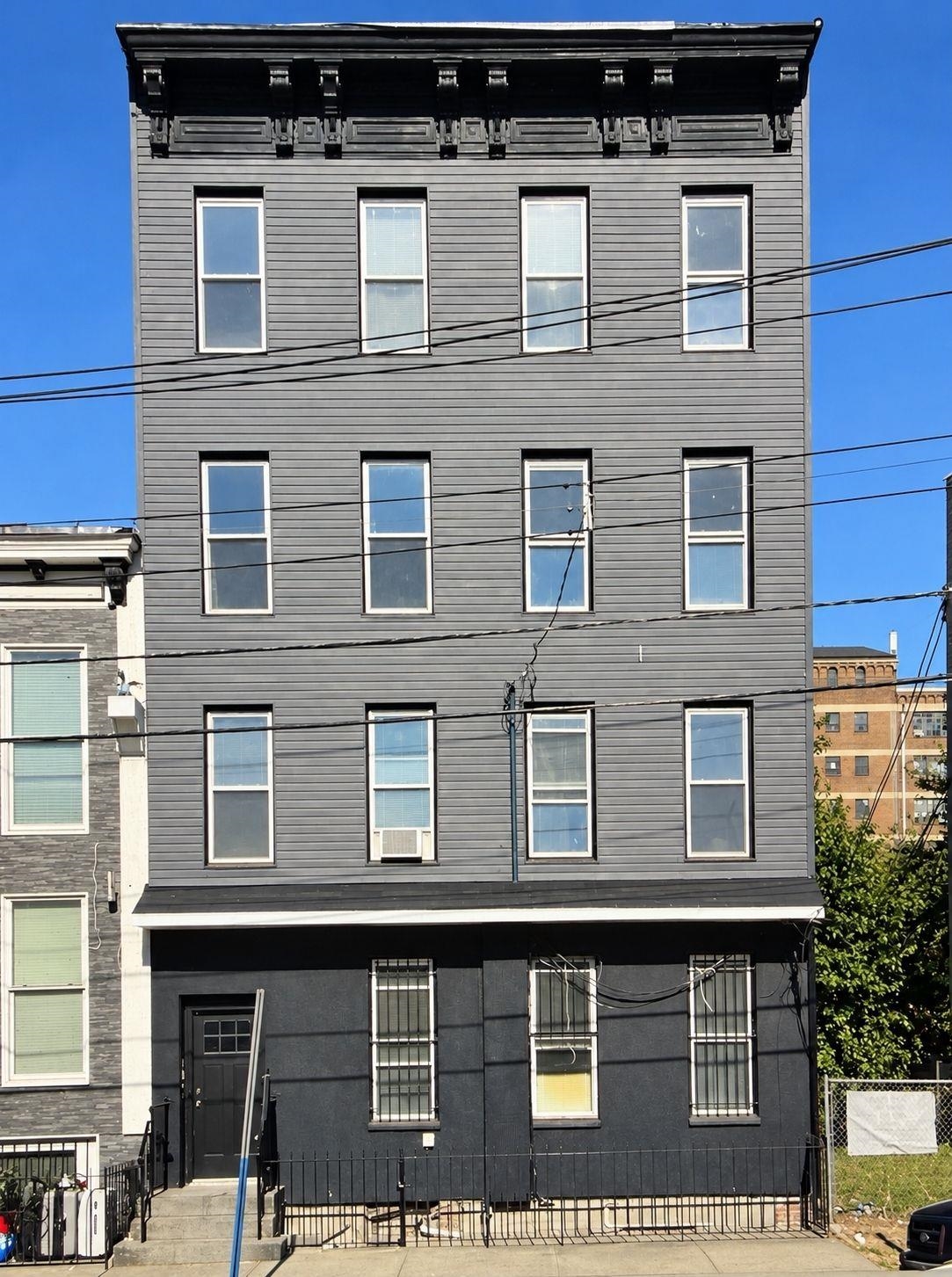 212 15th Street Jersey City NJ 07310