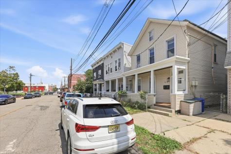 12 Prospect Avenue Bayonne NJ 07002