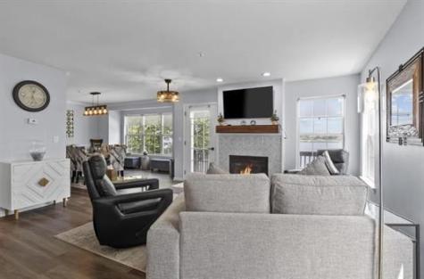 25 Bayside Drive Bayonne NJ 07002