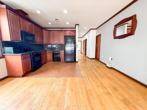 107 Oxford Avenue Jersey City NJ 07304