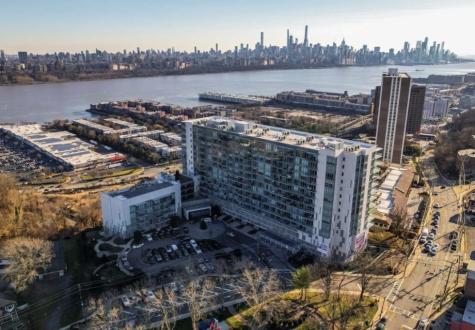 320 Adolphus Avenue Cliffside Park NJ 07010