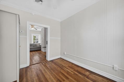 7 Whitman Avenue Jersey City NJ 07306