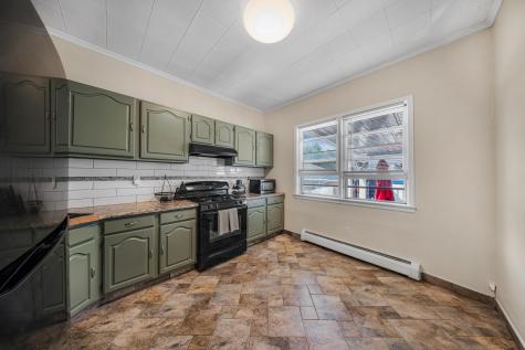 152 West 9th Street Bayonne NJ 07002
