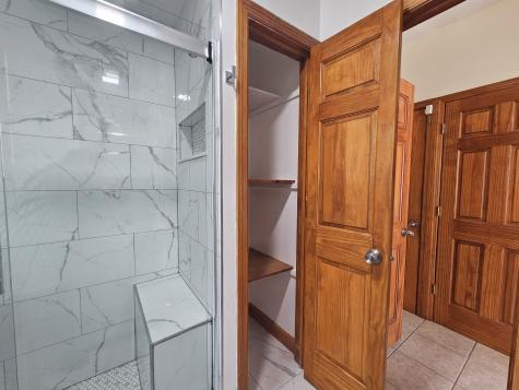 154 Bleecker Street Jersey City NJ 07307