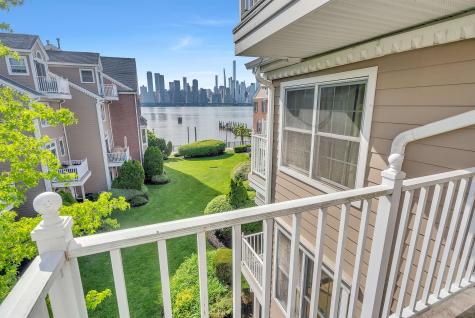 451 Albany Court West New York NJ 07093