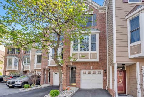 451 Albany Court West New York NJ 07093