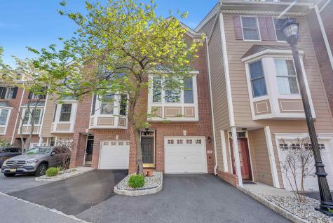 451 Albany Court West New York NJ 07093