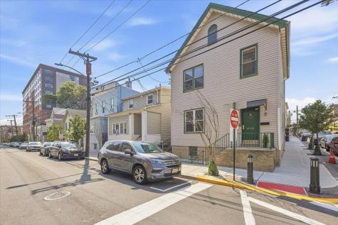 149 37th Street Union City NJ 07087