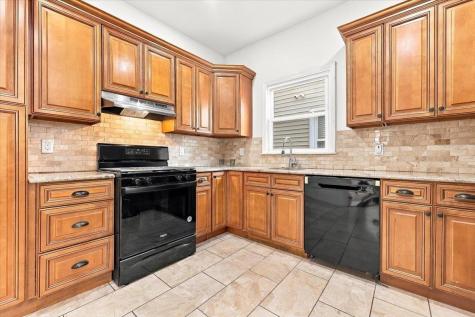 149 37th Street Union City NJ 07087