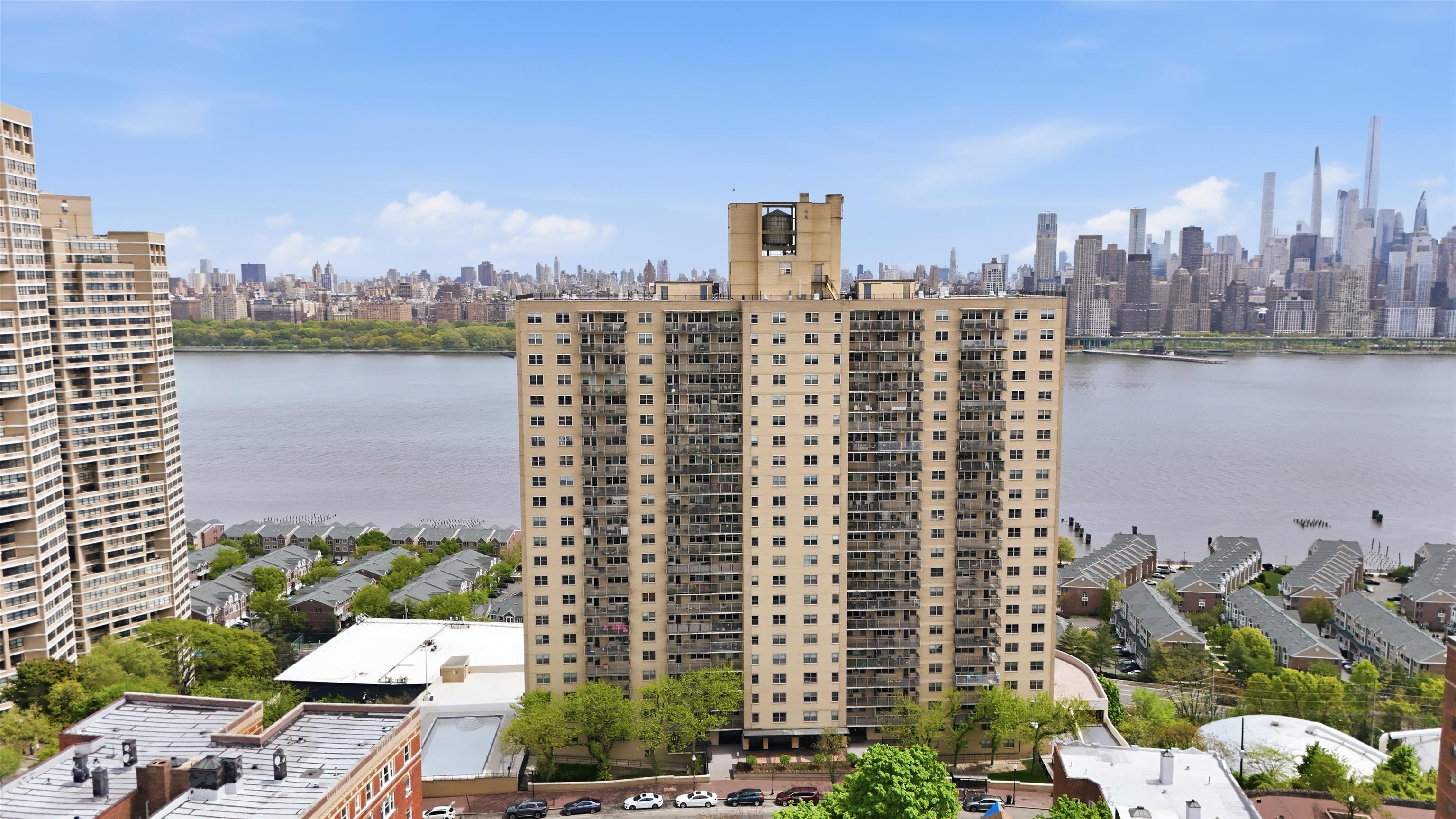 6600 Boulevard East West New York NJ 07093