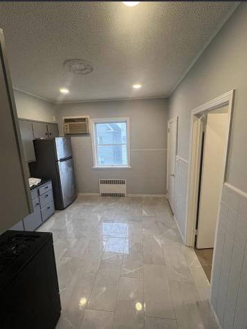 31 West 52nd Street Bayonne NJ 07002