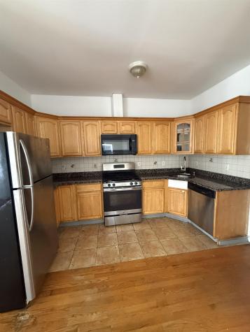 261 Lexington Avenue Jersey City NJ 07306