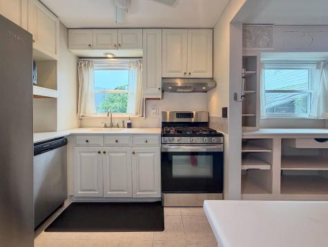9 Elna Court Bayonne NJ 07002
